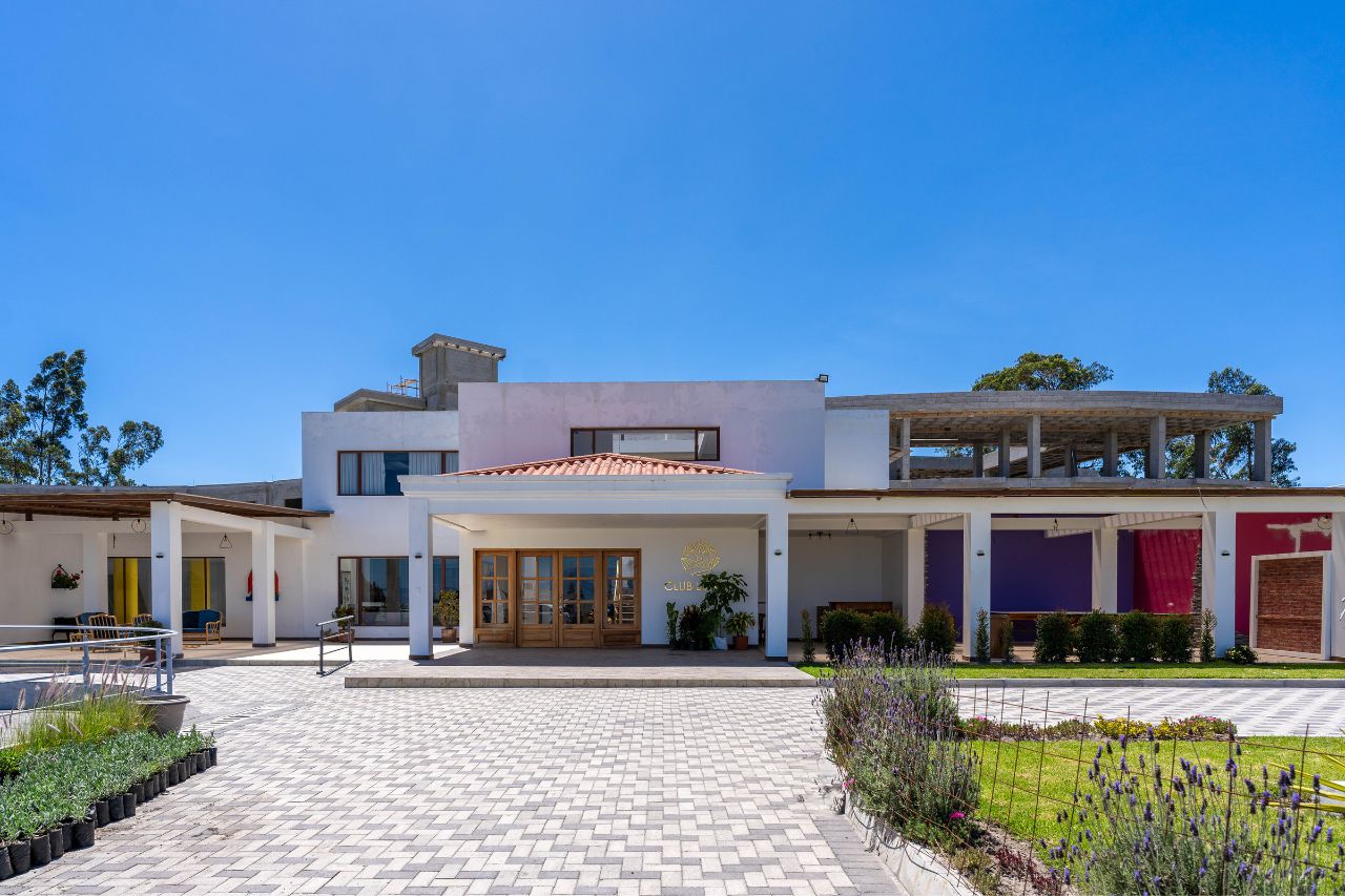 Club Lomas: una comunidad innovadora para adultos mayores en América Latina si eres de California