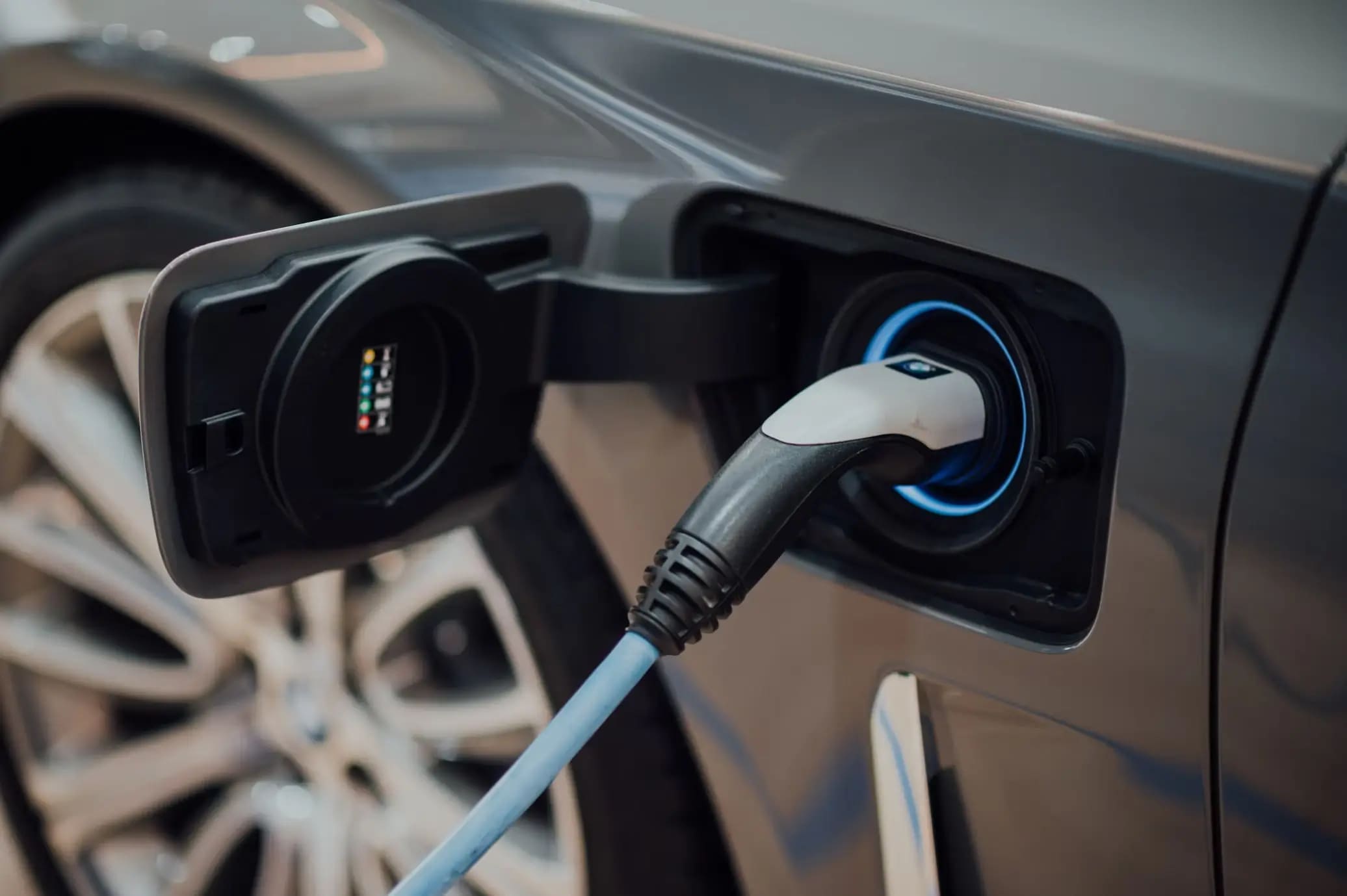 Casabat: líder en baterías para autos eléctricos en Guatemala