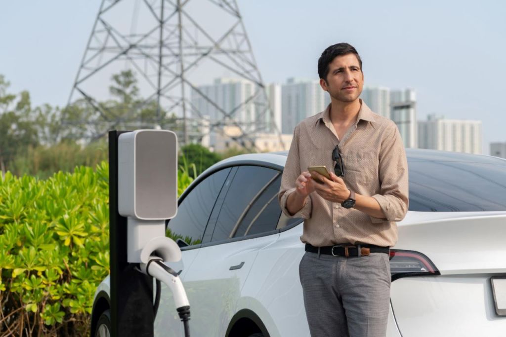 Movilidad eléctrica en América Latina: avances, incentivos y desafíos Movilidad eléctrica en América Latina: avances, incentivos y desafíos