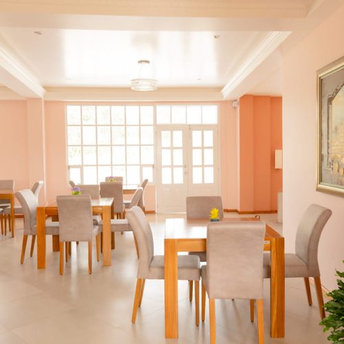Guía para encontrar la residencia perfecta para adultos mayores si eres de  Machala
