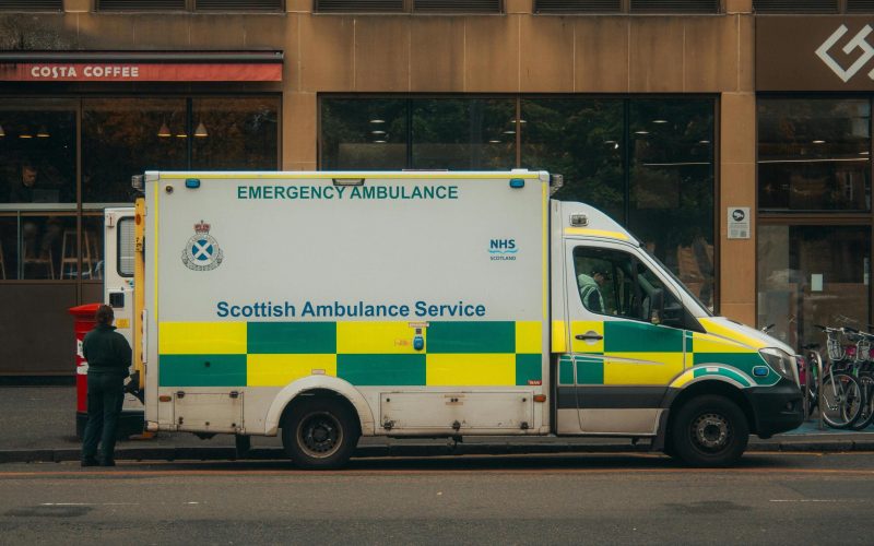Tecnología eficiente en Colombia: sistemas de gestión de transporte en la asignación de ambulancias