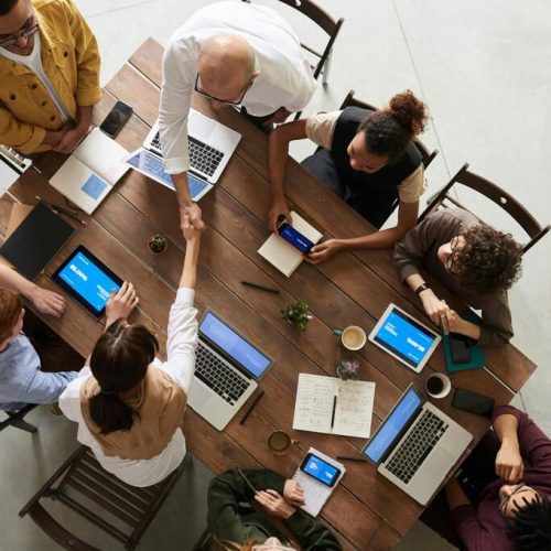 Adquisición de tierras y reasentamiento en  Colombia}: estrategias efectivas para empresas y comunidades